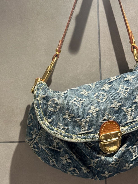 DENIM CLUTCH BAG